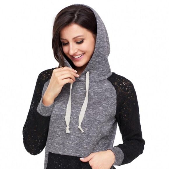 💸3/12$-Black Lace Accent Kangaroo Pocket Hoodie - Picture 2 of 4